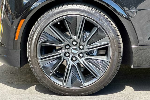 Certified 2024 Cadillac Lyriq Sport AWD/4WD image 25