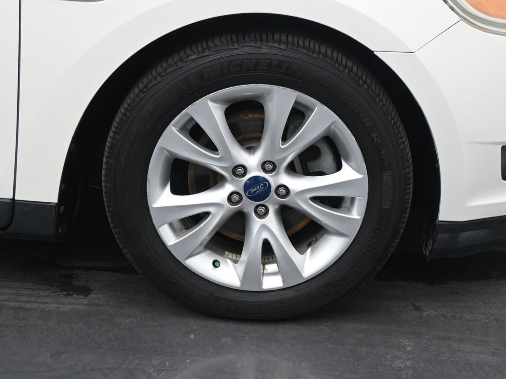 Used 2010 Ford Taurus SEL image 19