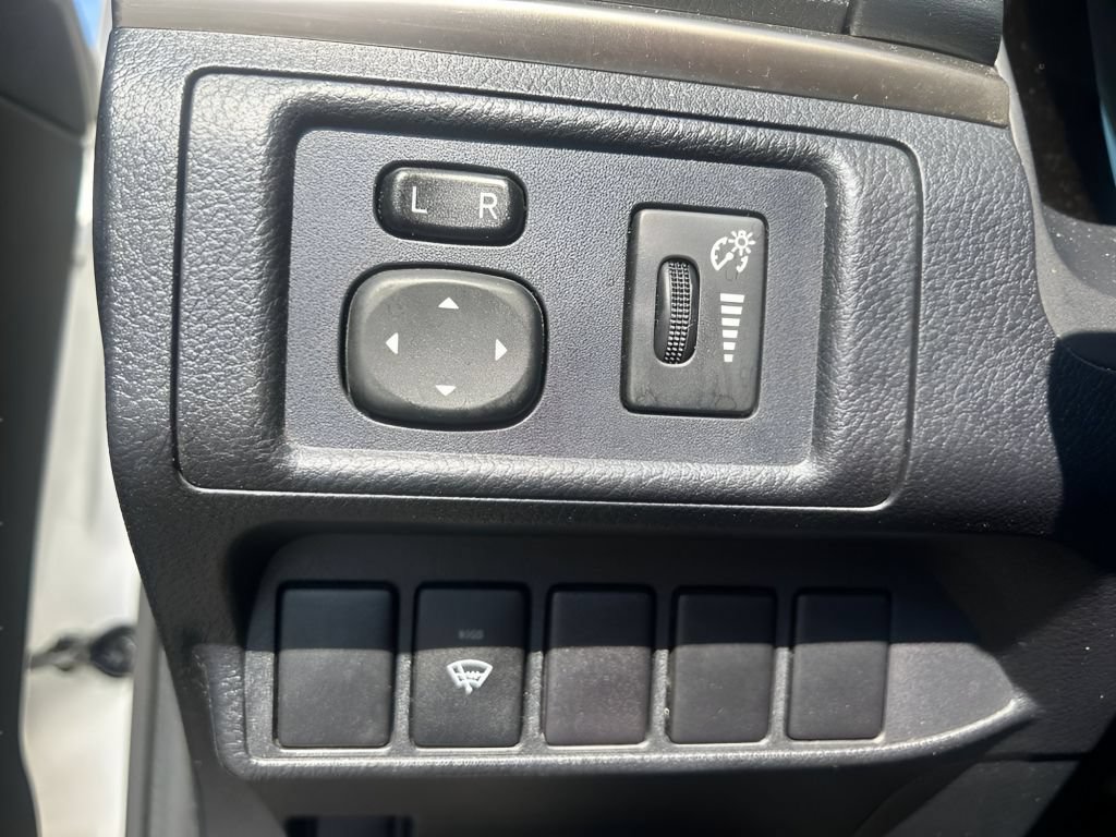 Used 2015 Lexus CT 200h FWD image 20