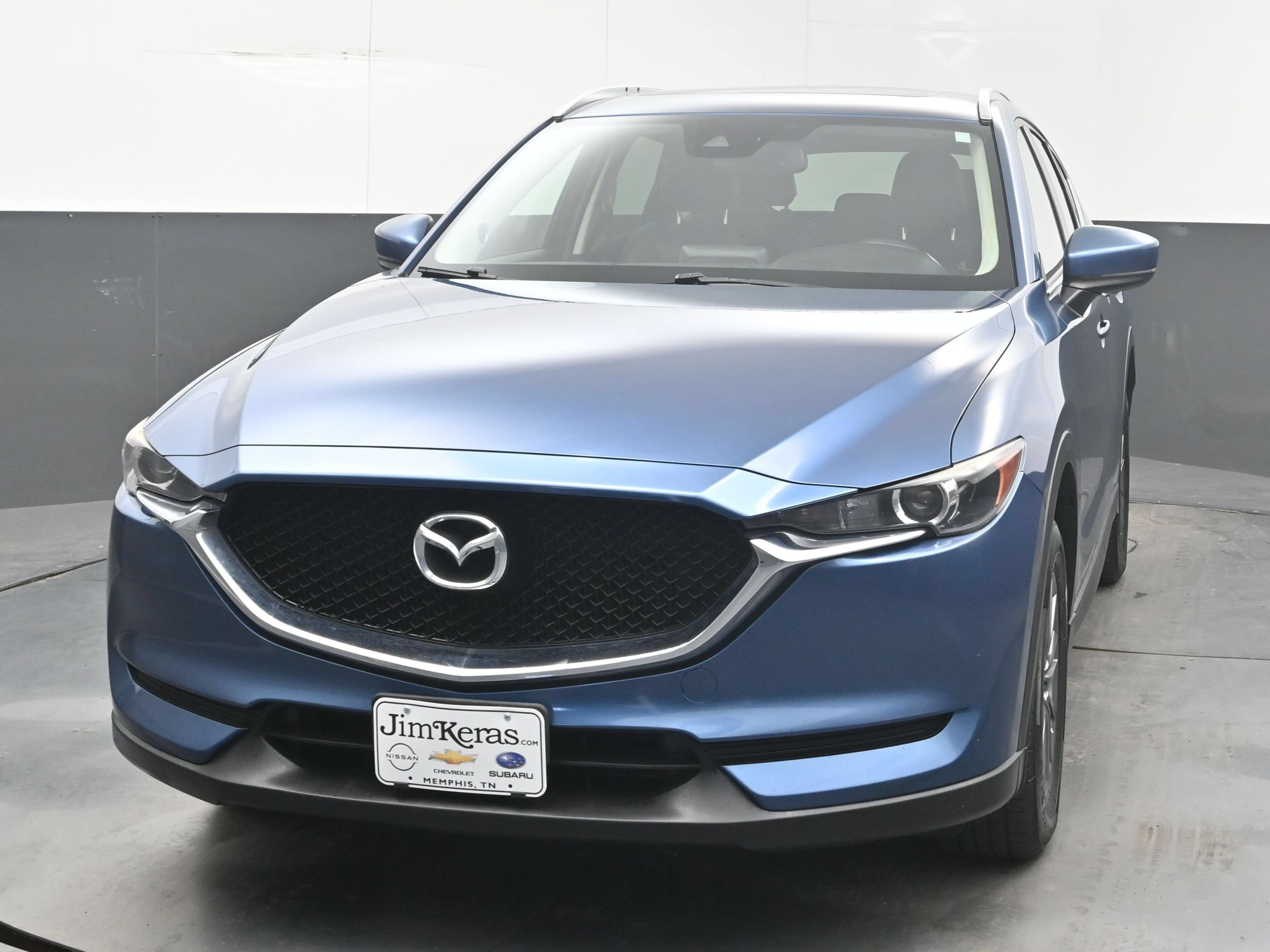 Used 2017 MAZDA CX-5 Touring w/ Preferred Equipment Package AWD/4WD image 4