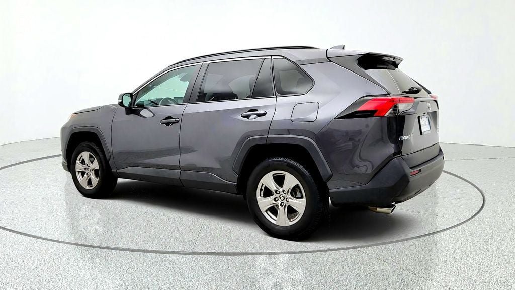 Used 2022 Toyota RAV4 XLE w/ Convenience Package AWD/4WD image 7