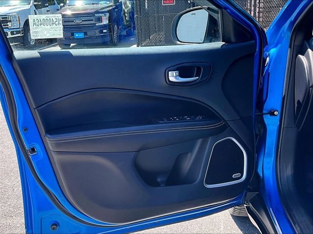 Used 2021 Jeep Compass Latitude w/ Sun and Sound Group AWD/4WD image 19