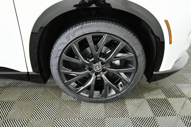 New 2025 Toyota Crown Signia Limited AWD/4WD image 17