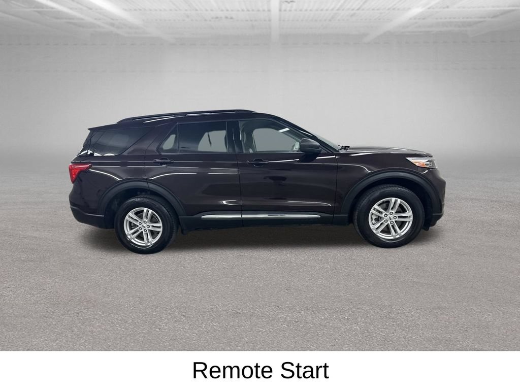 Used 2023 Ford Explorer XLT w/ Equipment Group 202A AWD/4WD image 16