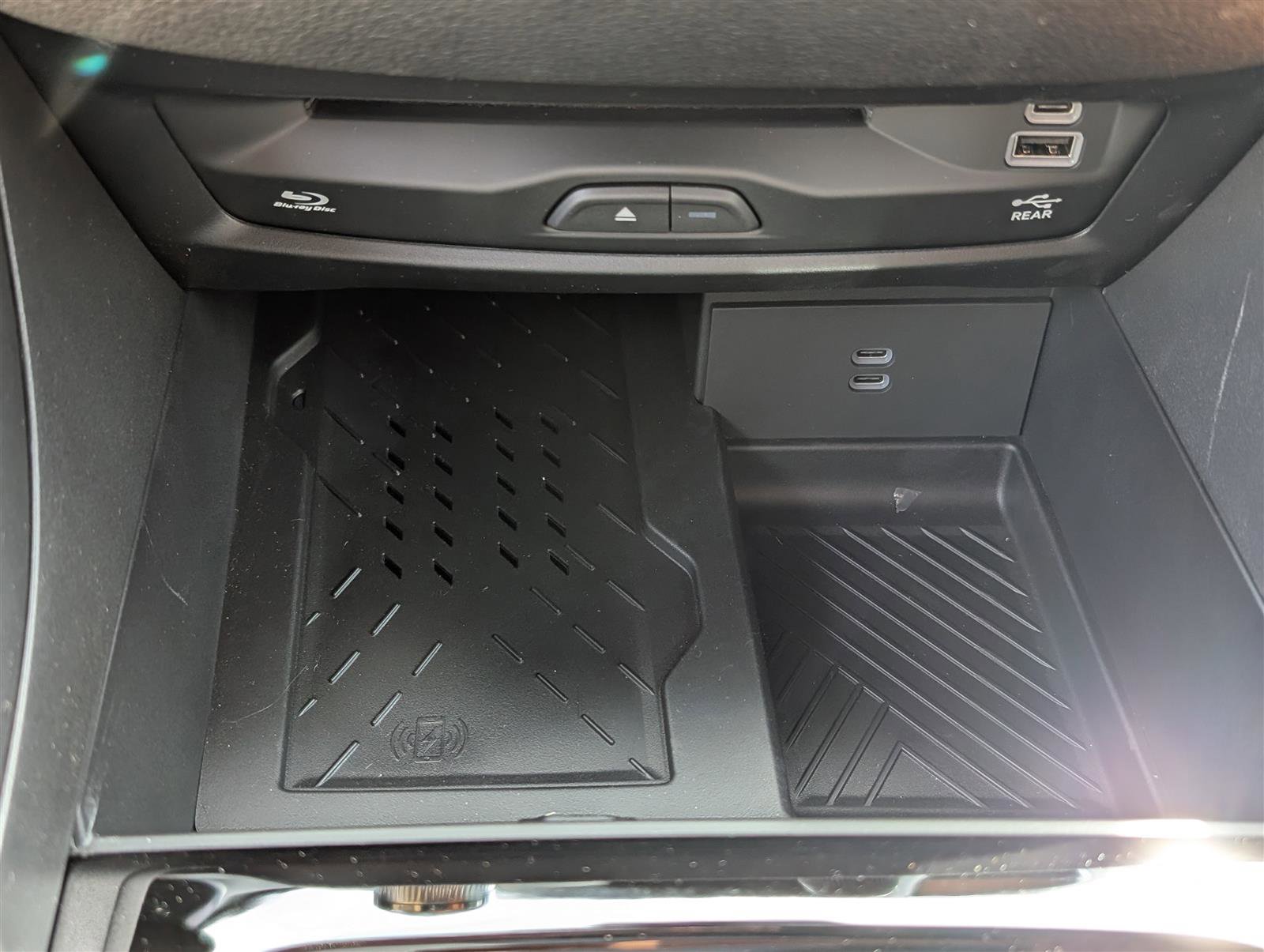 New 2026 Chrysler Pacifica Pinnacle image 24