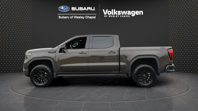 Used 2023 GMC Sierra 1500 AT4 w/ Technology Package AWD/4WD image 5