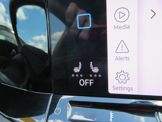 Used 2024 Volkswagen GTI SE image 27