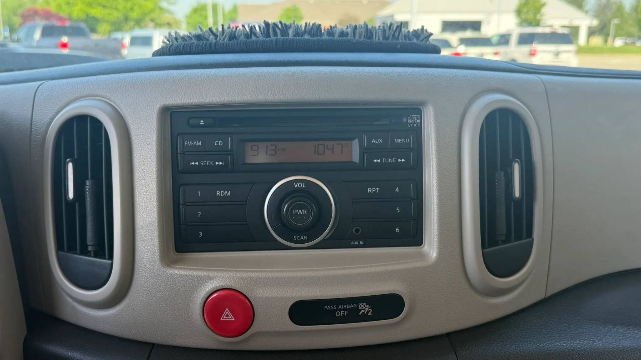 Used 2009 Nissan Cube 1.8 S w/ Interior Illumination Pkg FWD image 17