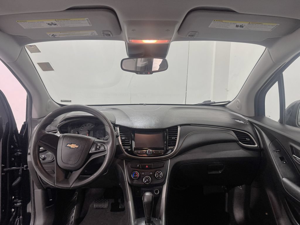 Used 2017 Chevrolet Trax LS AWD/4WD image 2