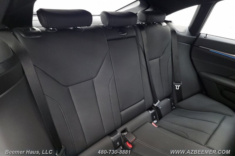 Used 2025 BMW i4 eDrive40 w/ M Sport Package RWD image 28