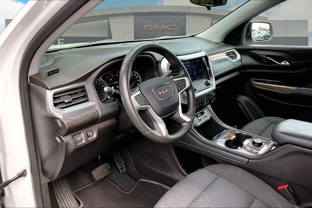 Certified 2022 GMC Acadia SLE w/ Driver Convenience Package AWD/4WD image 13