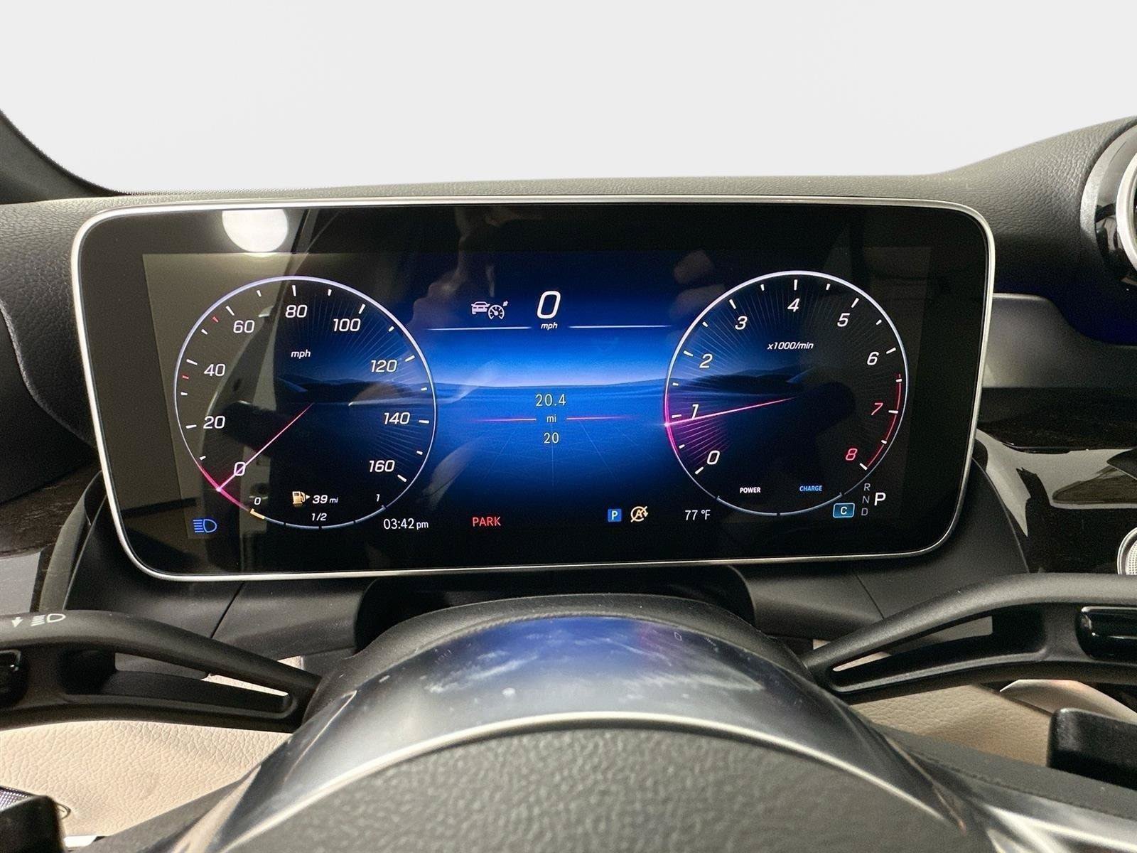 Used 2026 Mercedes-Benz GLC 300 4MATIC image 13