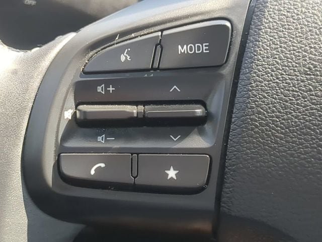 Used 2024 Hyundai Venue SEL FWD image 23
