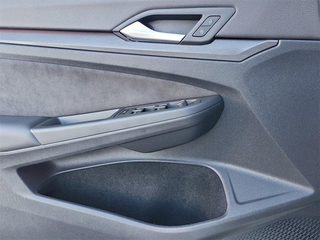 Used 2023 Volkswagen GTI Autobahn image 10