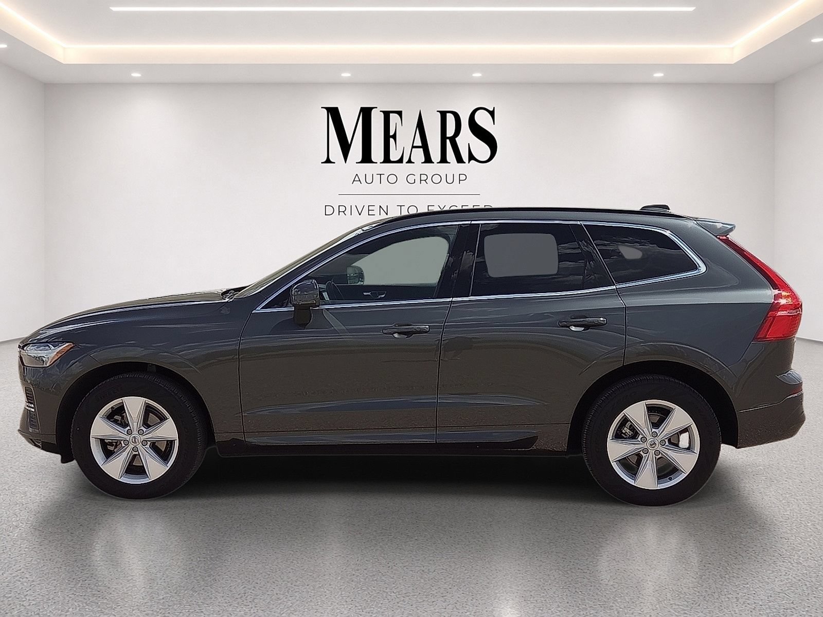 Used 2022 Volvo XC60 B5 Momentum AWD/4WD image 3