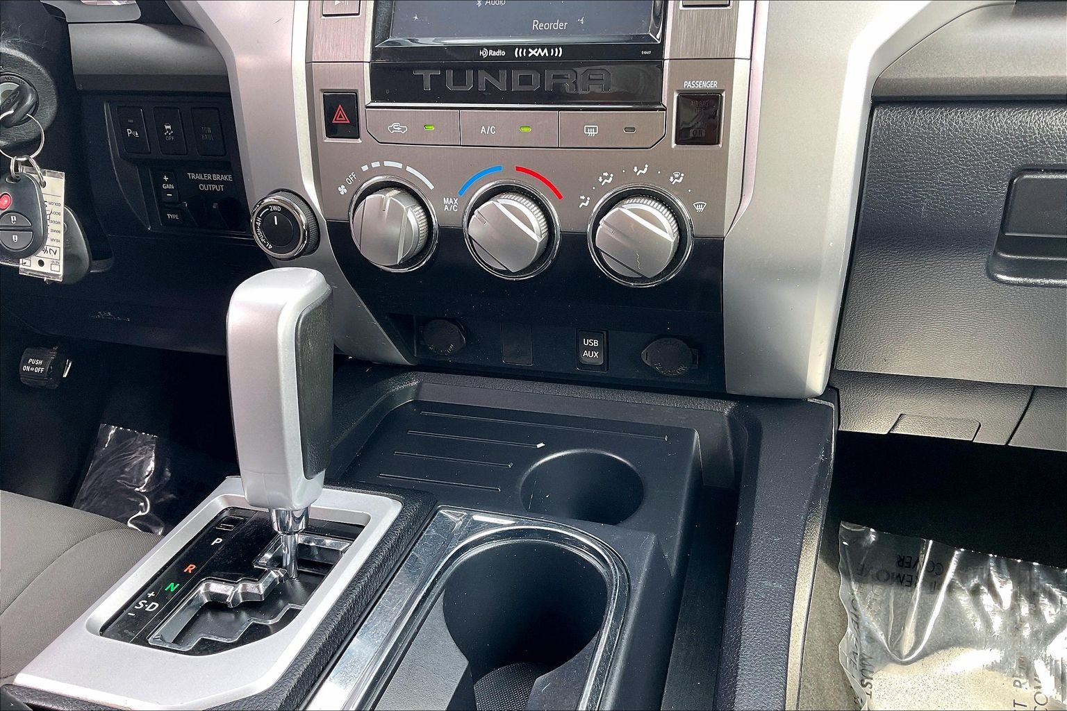 Used 2017 Toyota Tundra SR5 w/ TRD Off Road Package AWD/4WD image 38