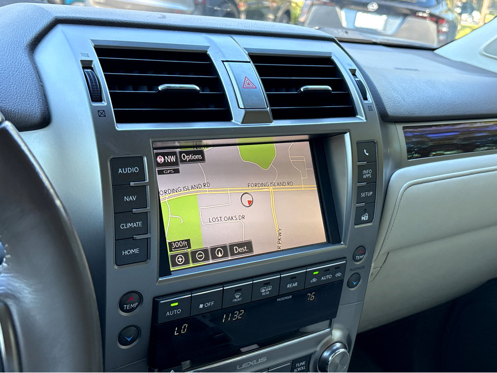 Used 2017 Lexus GX 460 image 10