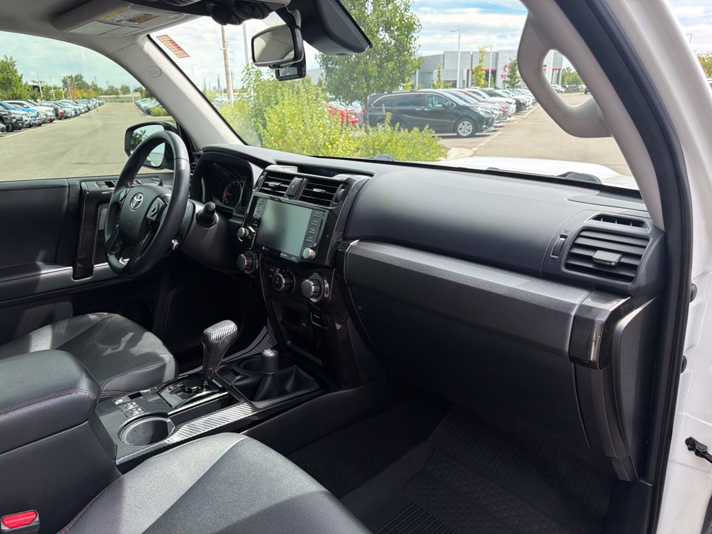 Used 2021 Toyota 4Runner Venture w/ Moonroof Package AWD/4WD image 12