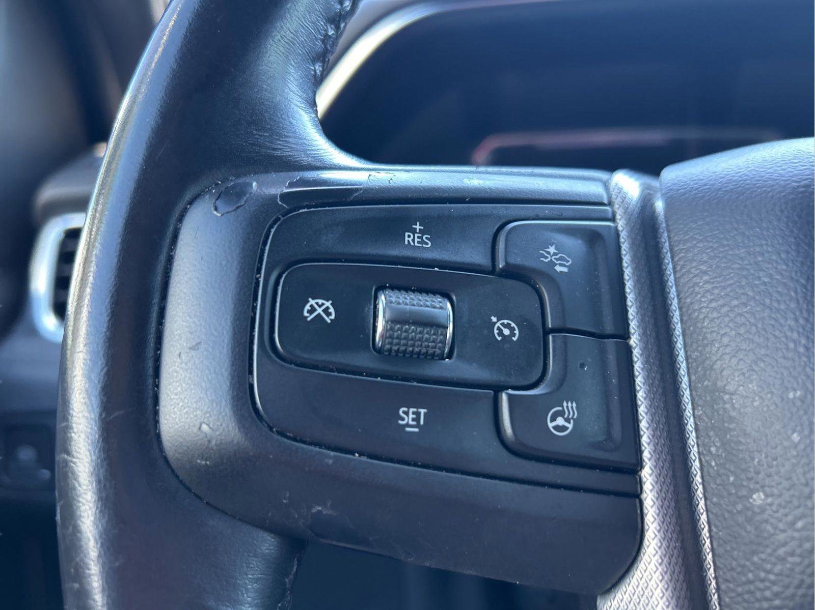 Used 2021 GMC Yukon Denali image 13