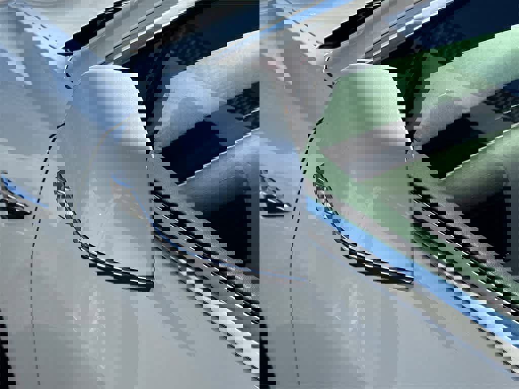 Used 2020 Tesla Model 3 Standard Range image 8