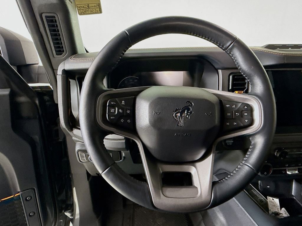 Used 2024 Ford Bronco Badlands image 13