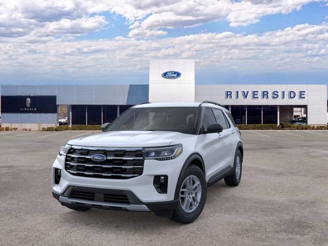 New 2026 Ford Explorer Active w/ Active Comfort Package RWD image 2