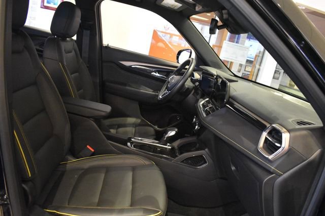 Used 2025 Chevrolet TrailBlazer ACTIV w/ Convenience Package image 13