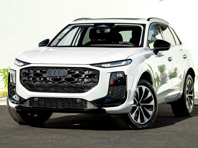 New 2026 Audi Q3 quattro 2.0T AWD/4WD image 1