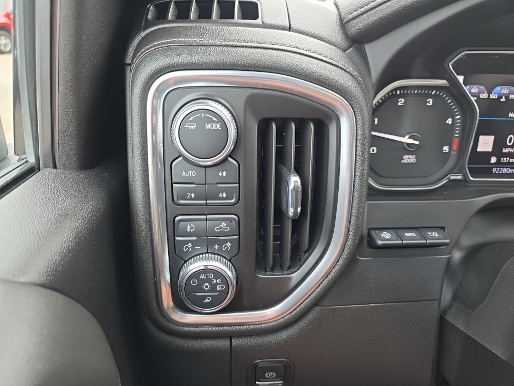 Used 2023 GMC Sierra 3500 Denali w/ Denali Ultimate Package image 32