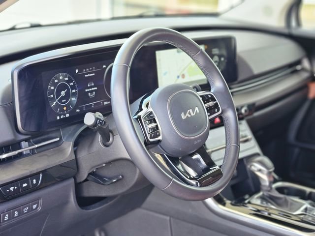 Used 2024 Kia Carnival SX FWD image 12