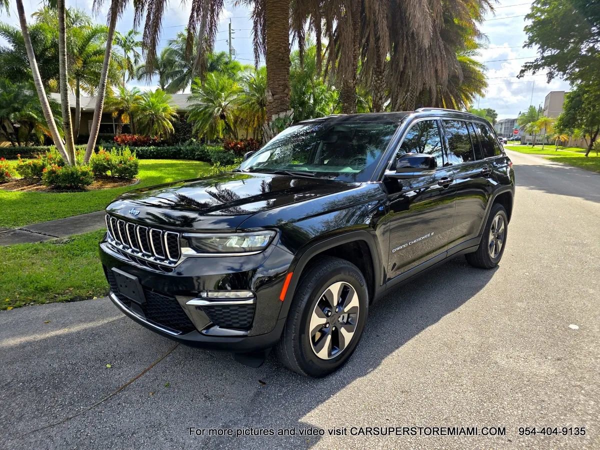 Used 2023 Jeep Grand Cherokee 4WD 4xe image 68