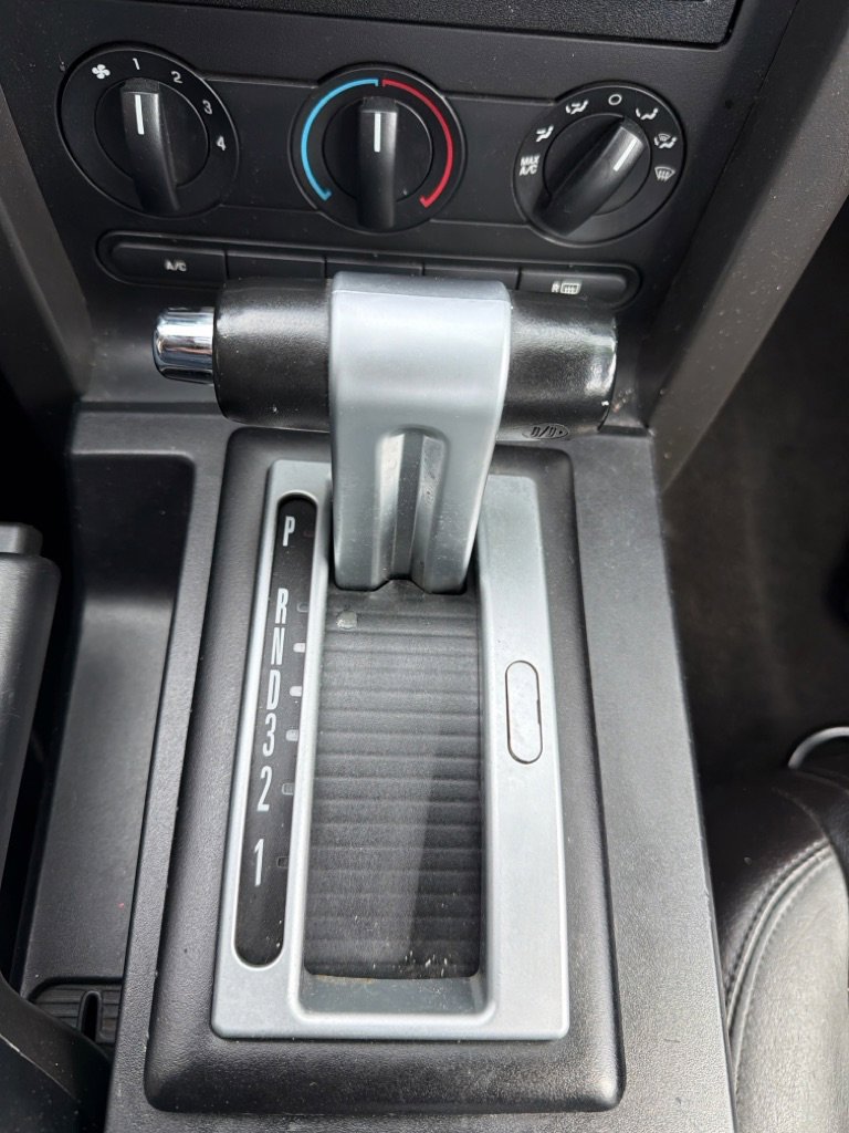 Used 2006 Ford Mustang GT RWD image 12