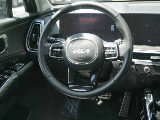 Used 2025 Kia Sorento SX FWD image 47
