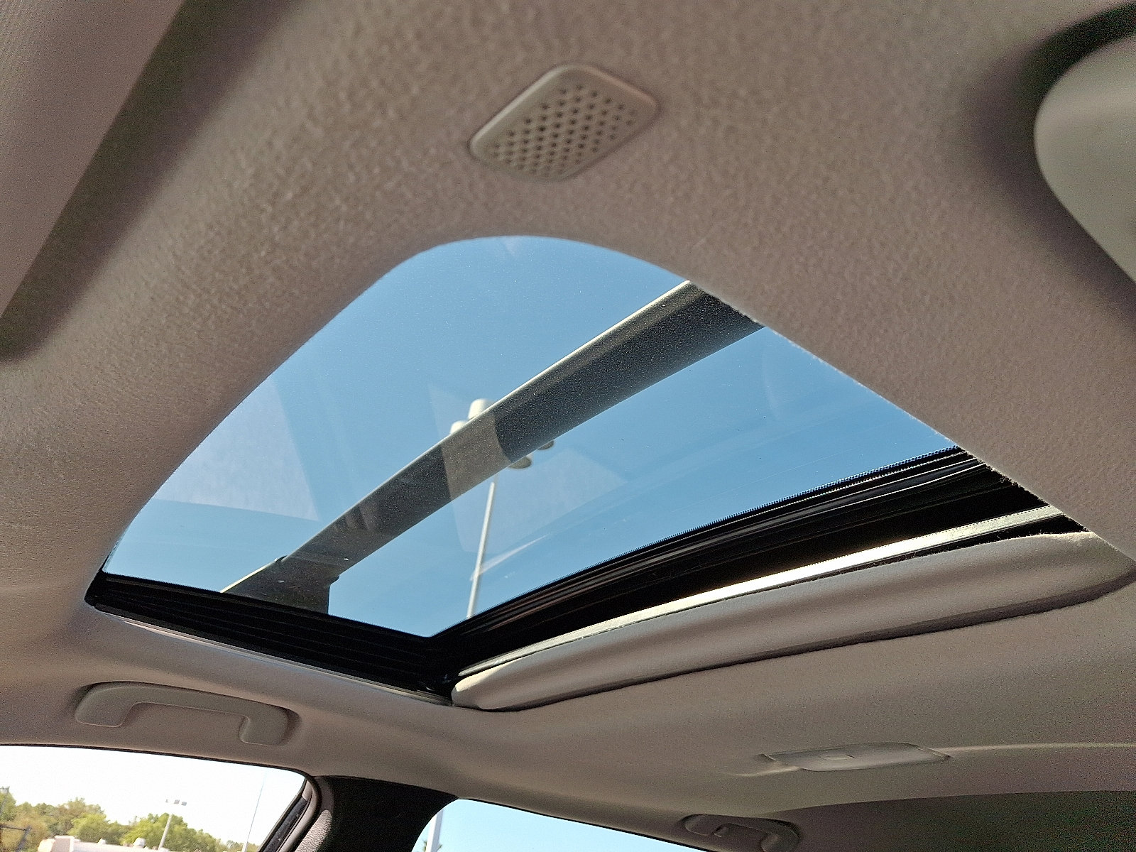 Certified 2022 Toyota Corolla Cross XLE image 15