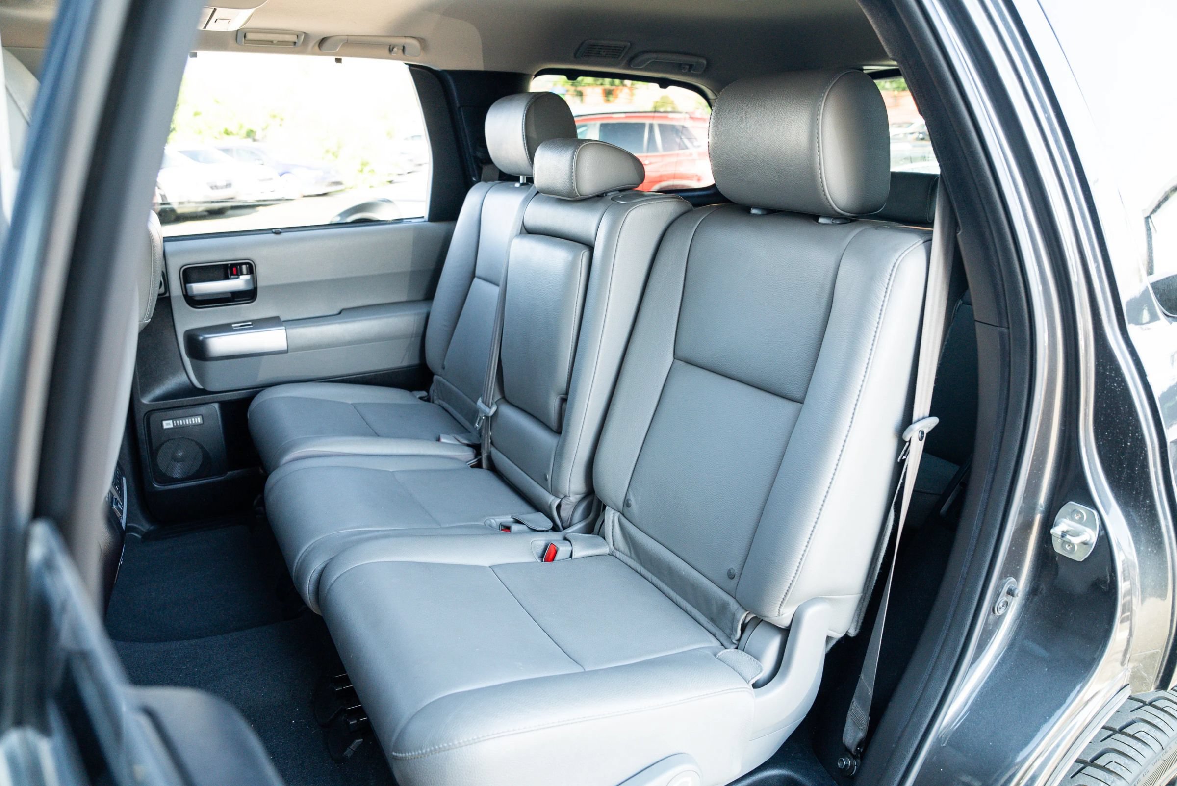 Used 2019 Toyota Sequoia Limited w/ Safety & Convenience Package AWD/4WD image 18