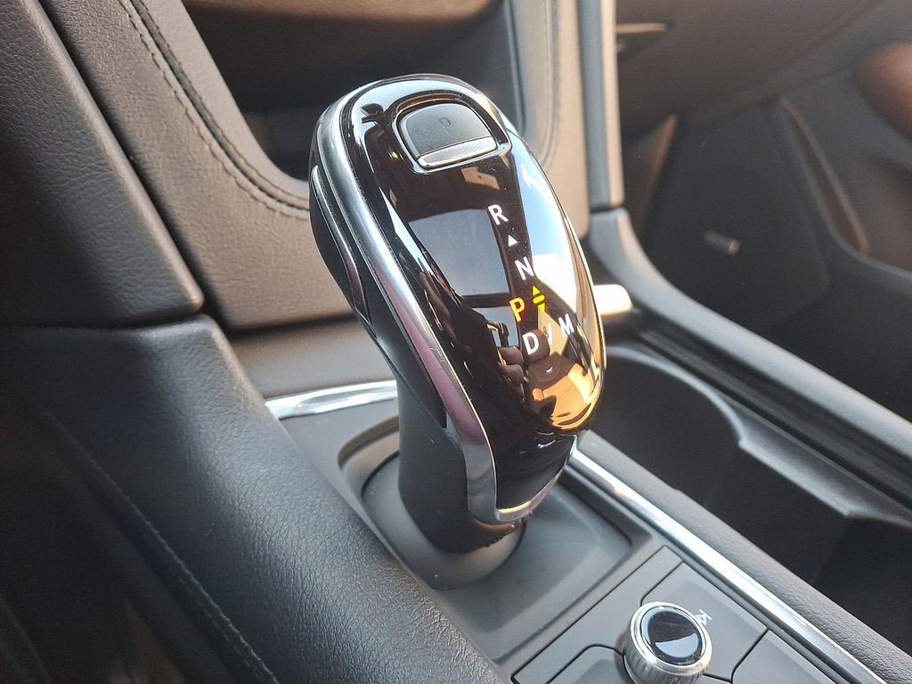 Certified 2025 Cadillac XT5 Sportv w/ Technology Package image 13