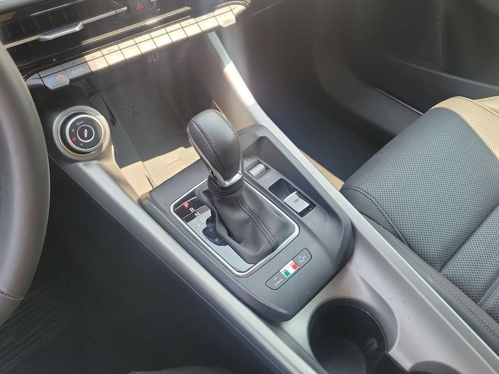 Used 2025 Alfa Romeo Tonale w/ Premium Package AWD/4WD image 32