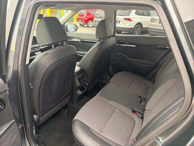 Used 2025 Kia Seltos S image 23