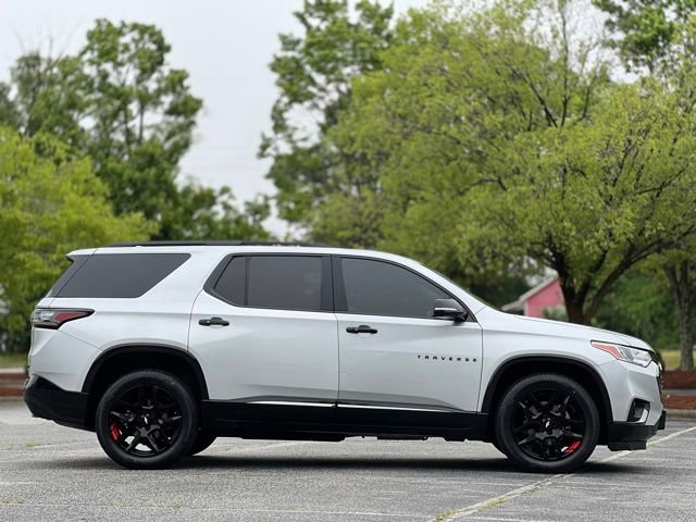 Used 2020 Chevrolet Traverse Premier w/ Redline Edition AWD/4WD image 4