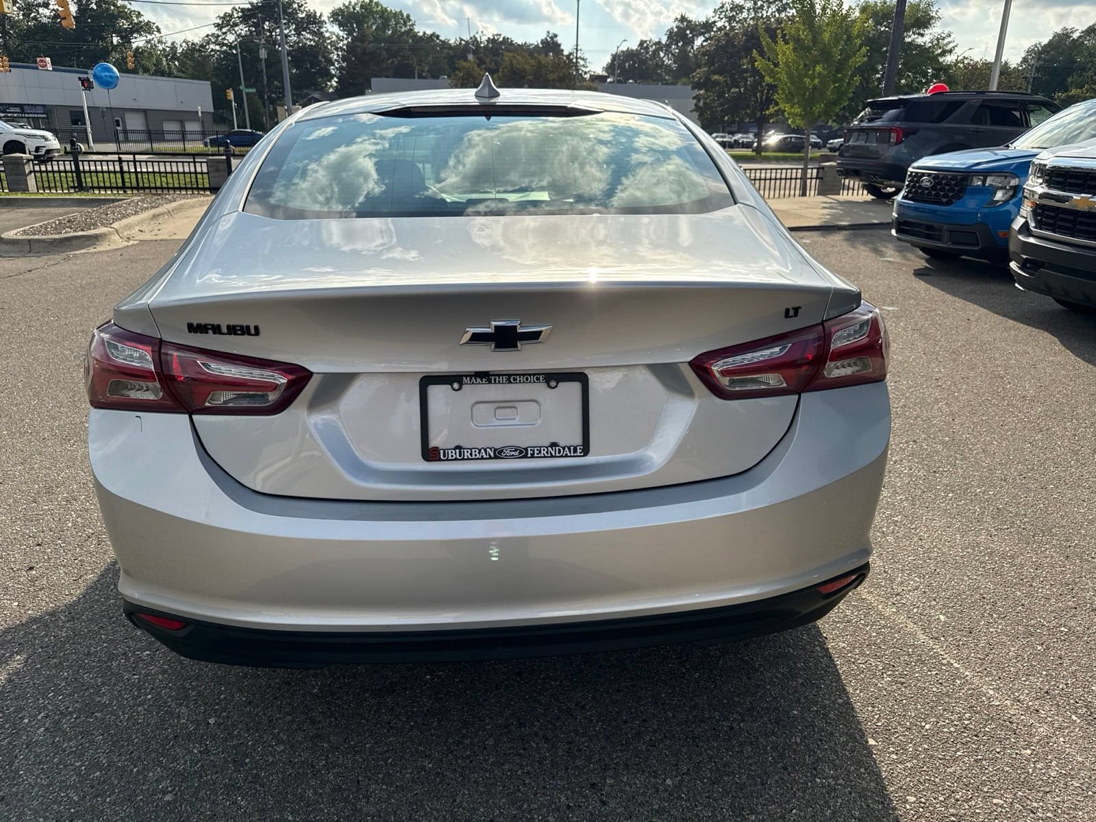 Used 2021 Chevrolet Malibu LT w/ Sport Edition FWD image 8