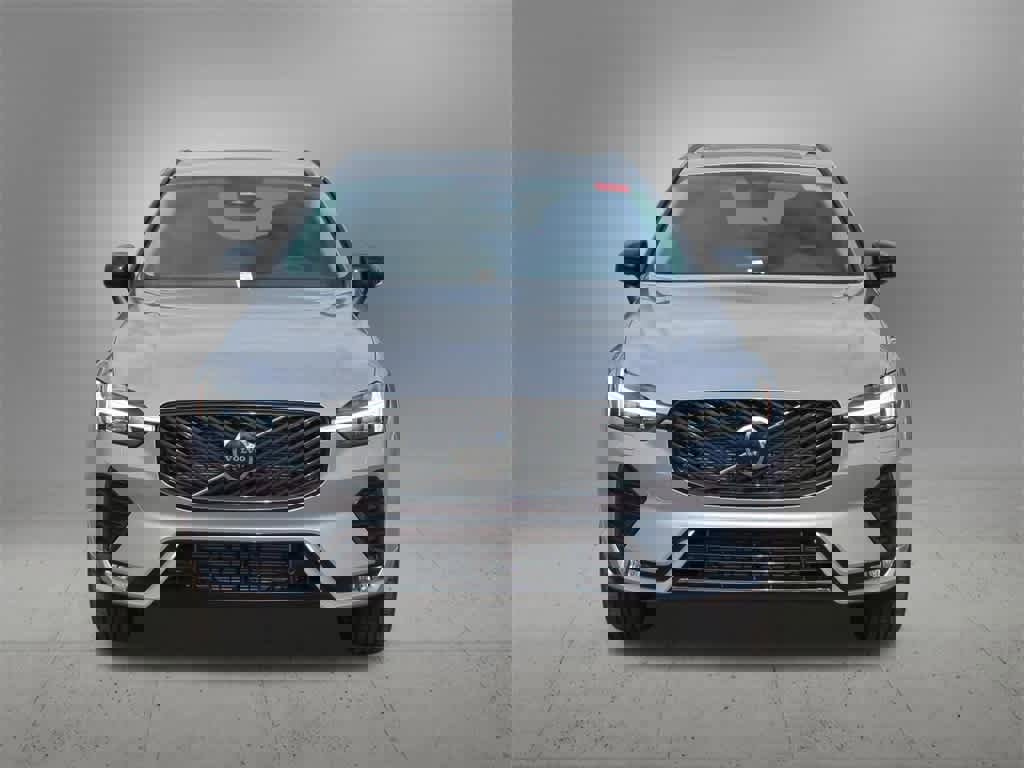 Used 2026 Volvo XC60 B5 Plus w/ Protection Package Premier image 9