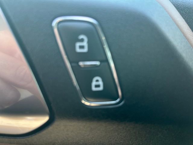 Used 2025 Ford Bronco Big Bend image 11