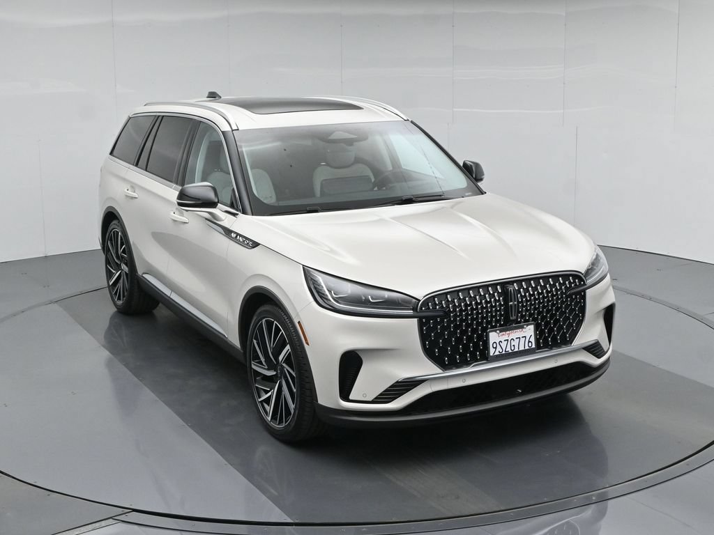 Used 2025 Lincoln Aviator Reserve w/ Equipment Group 201A AWD/4WD image 45