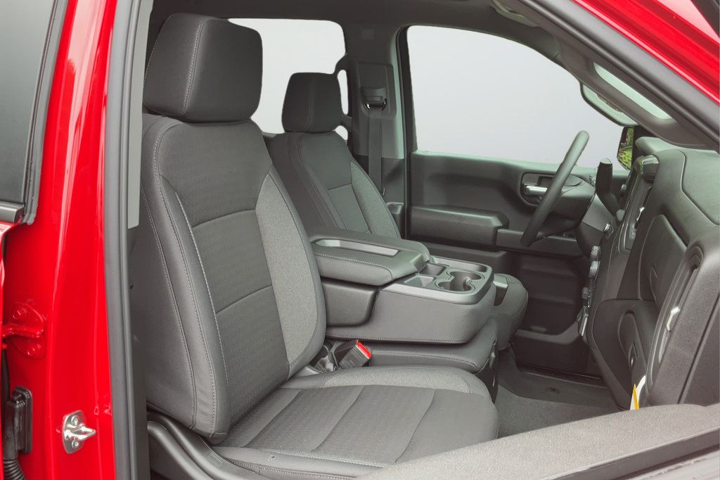 New 2026 Chevrolet Silverado 1500 Custom RWD image 17
