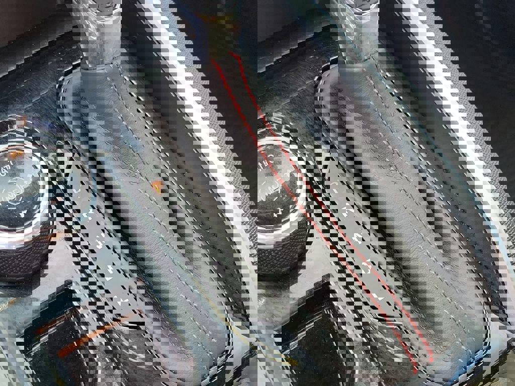 Used 2024 Chevrolet Colorado Z71 w/ Z71 Convenience Package 2 image 32