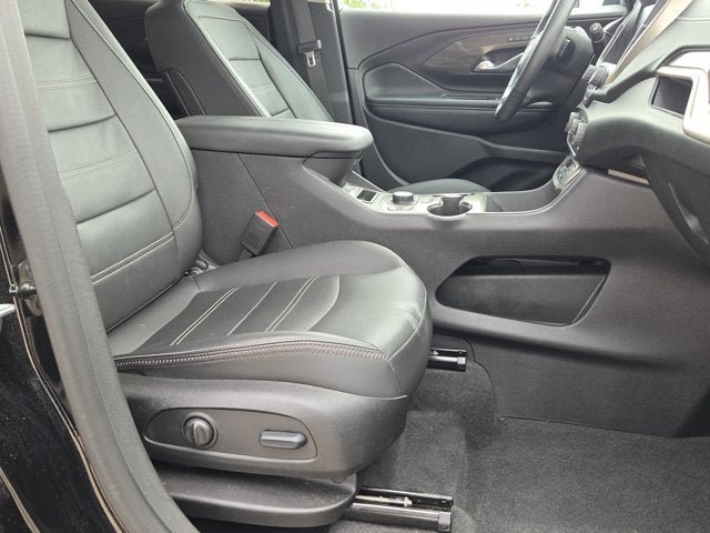 Used 2024 GMC Terrain Denali w/ Black Diamond Edition AWD/4WD image 4