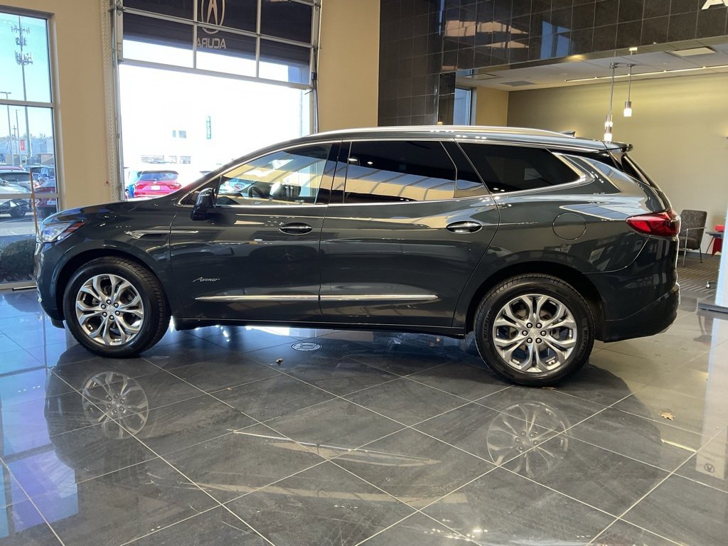 Used 2021 Buick Enclave Avenir w/ Avenir Technology Package image 4