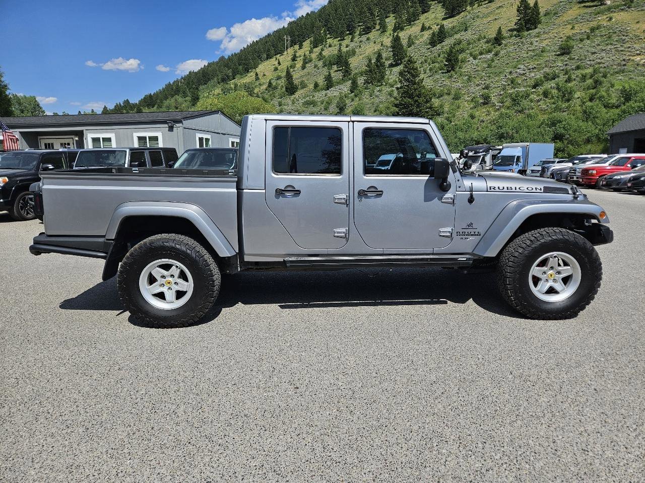 Used 2014 Jeep Wrangler Unlimited Rubicon w/ Connectivity Group AWD/4WD image 6