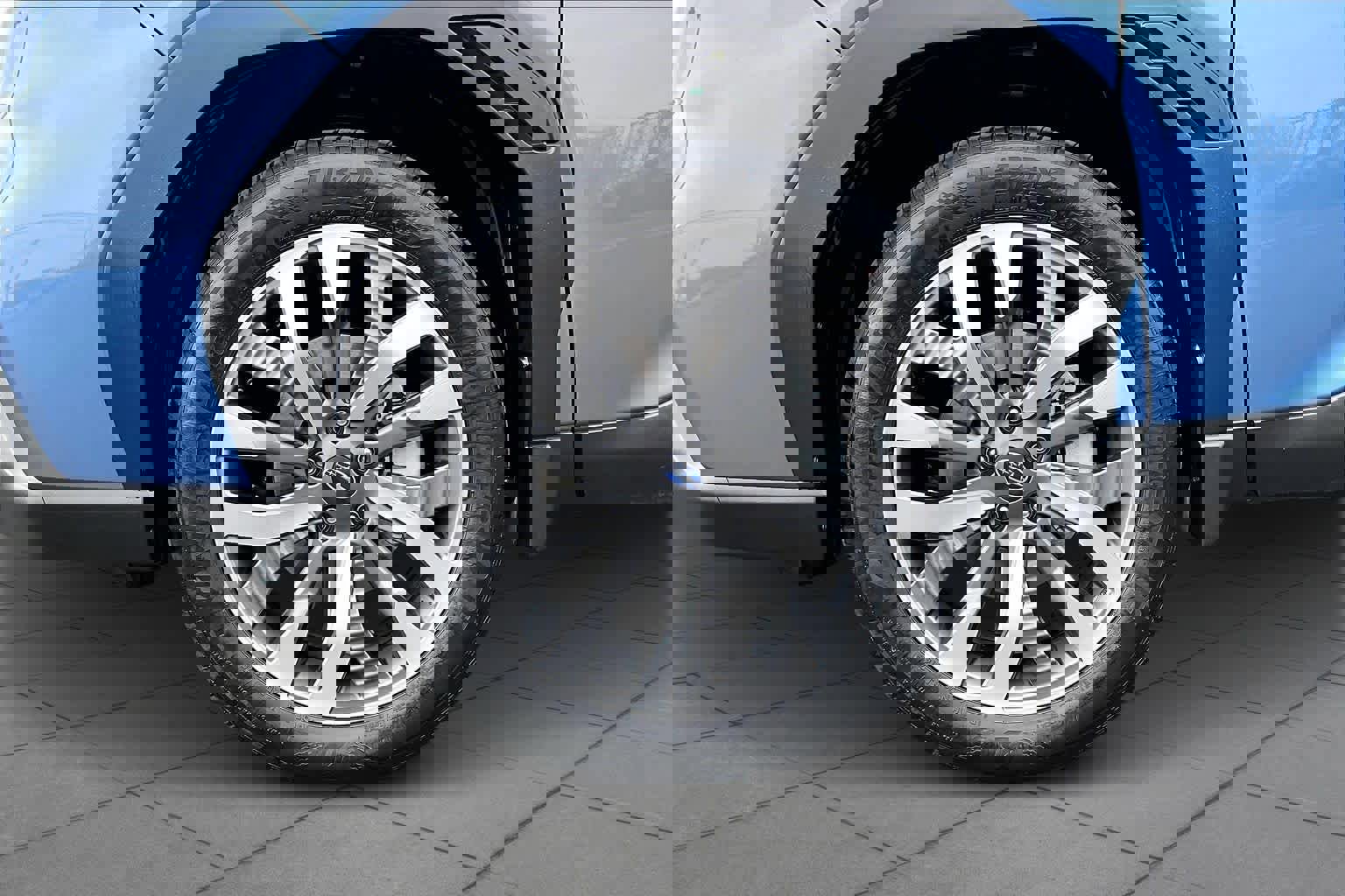 Used 2025 Subaru Forester Touring w/ Popular Package - Touring image 11