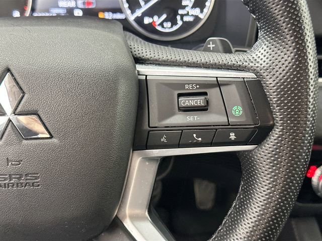 Used 2022 Mitsubishi Outlander SE image 20